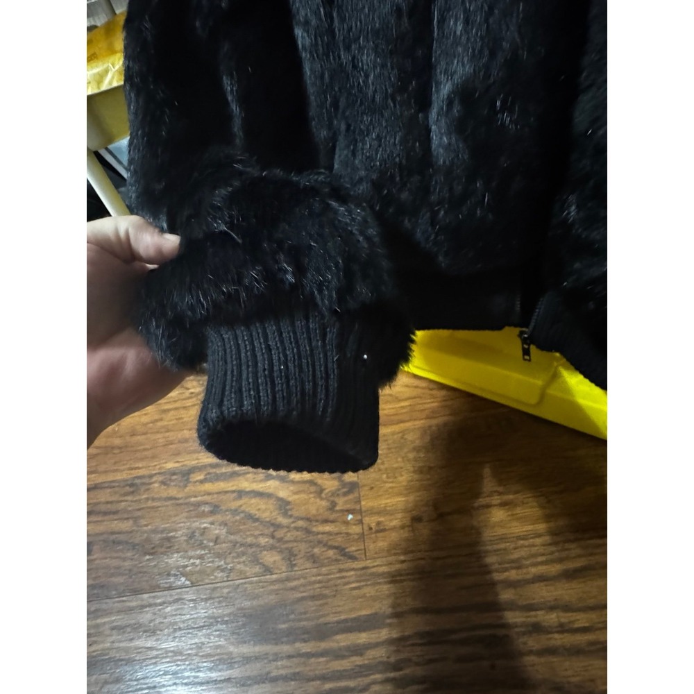 Women's fur coat - Picture 2 of 4